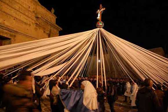 Pasqua a Pietraperzia Lu Signuri di li Fasci a Pietraperzia