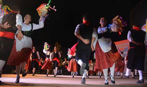 Festival internazionale del Folklore Citta' di Vita a Vita