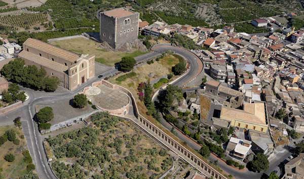 Festa di Santa Maria Bambina a Paterno' a Patern