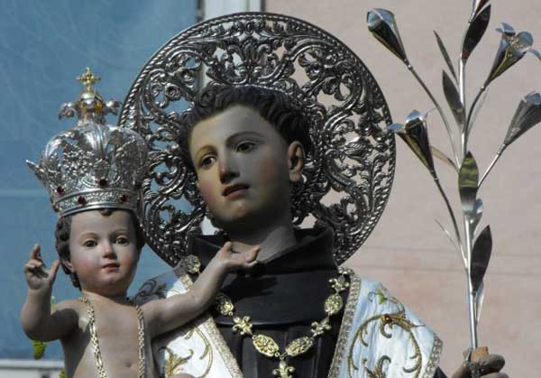 Festa di S. Antonio di Padova a Barcellona Pozzo di Gotto a Barcellona Pozzo di Gotto