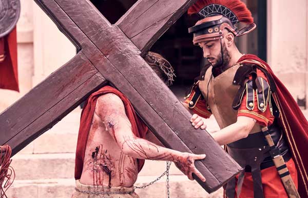 Venenerdi' Santo, Via Crucis a Scoglitti a Vittoria