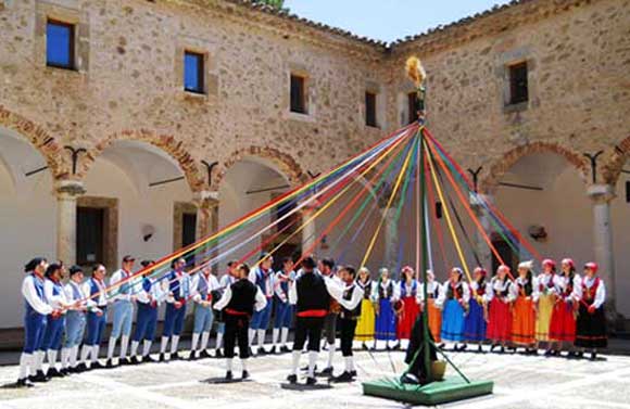 Ballo della Cordella a Petralia Sottana a Petralia Sottana