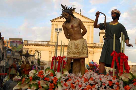 Pasqua a Barcellona Pozzo di Gotto  a Barcellona Pozzo di Gotto